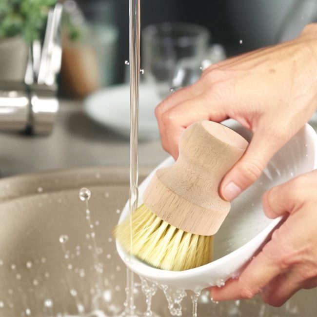 4-Pack Bamboo Dish Brush, Palm Brush Dish Scrubber with Nylon Bristles for Cleaning Pot, Pan, Kitchen Sink, Cookware & Vegetables - Image 2